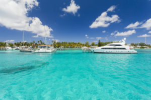 Private charter flights to The Bahamas Eleuthera Island Harbour Island Rock Sound Governor's Harbour Spanish Wells