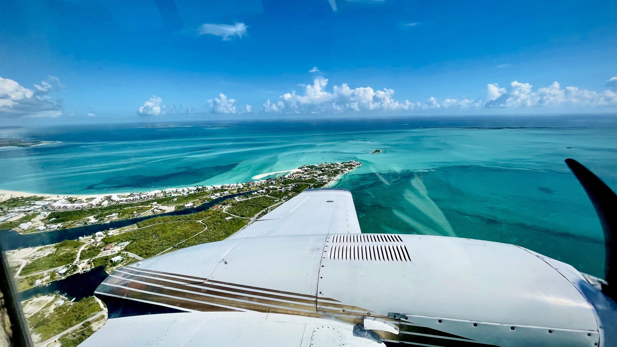 air-flight-charters-direct-flight-treasure-cay-bahamas